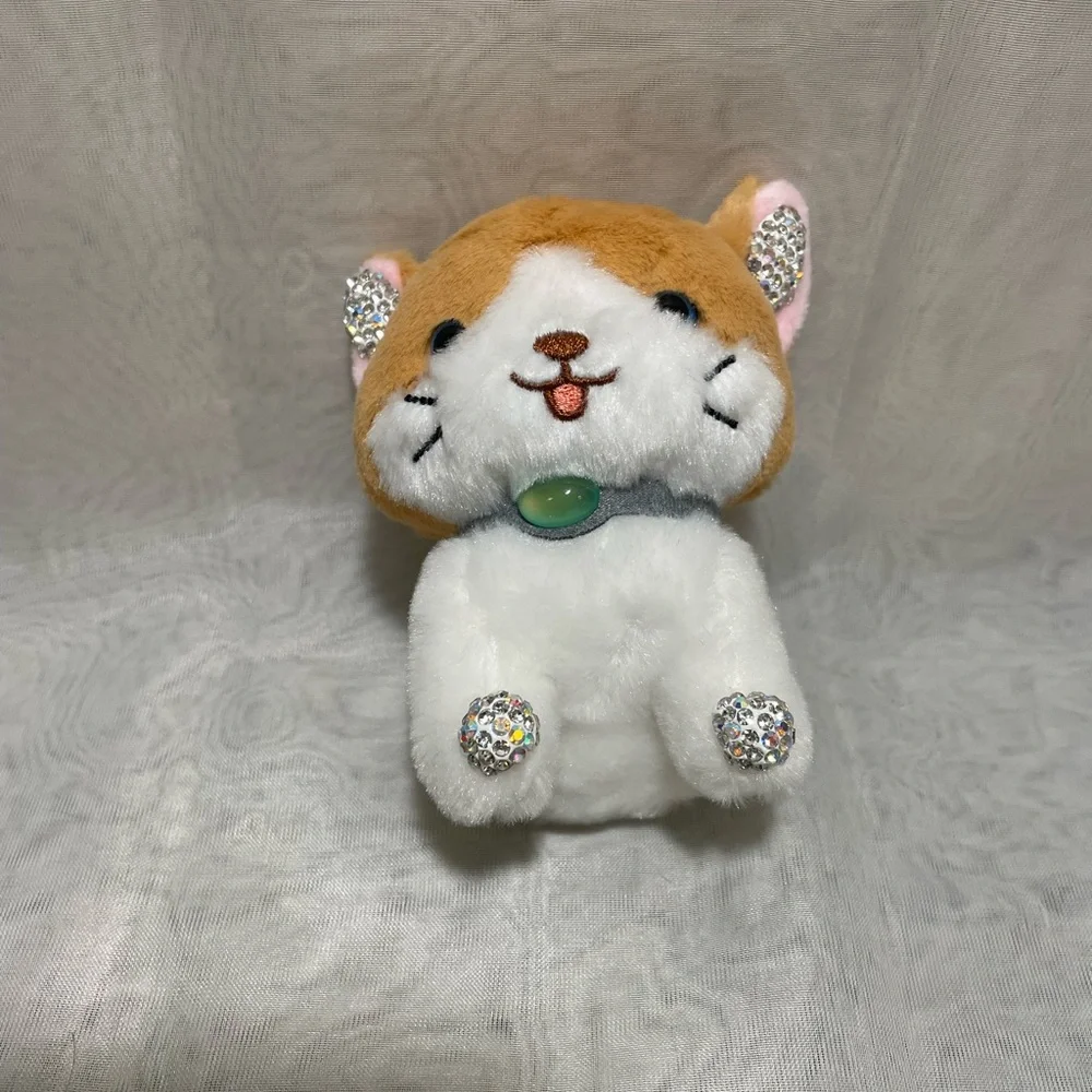 N/A size white accents